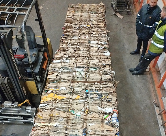 Solución empacadora de cartón de alta eficiencia para supermercados de cadena a gran escala en Rusia