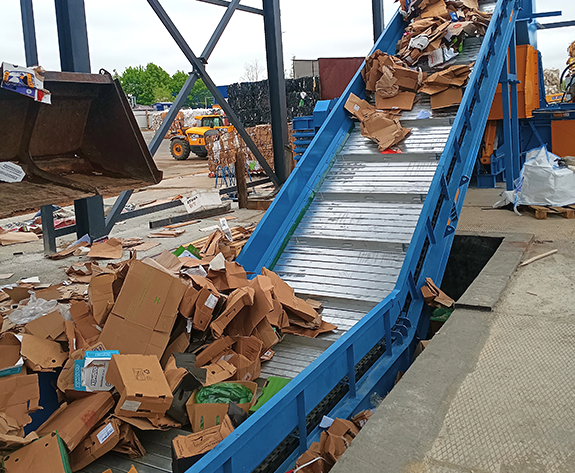 Solución de empacadora multifuncional para el centro de reciclaje de Bielorrusia