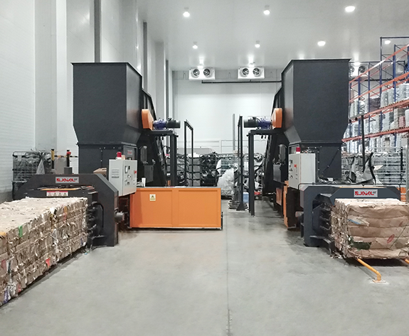 Solución de eliminación automatizada de envases de residuos en el principal centro logístico de supermercados de Rusia